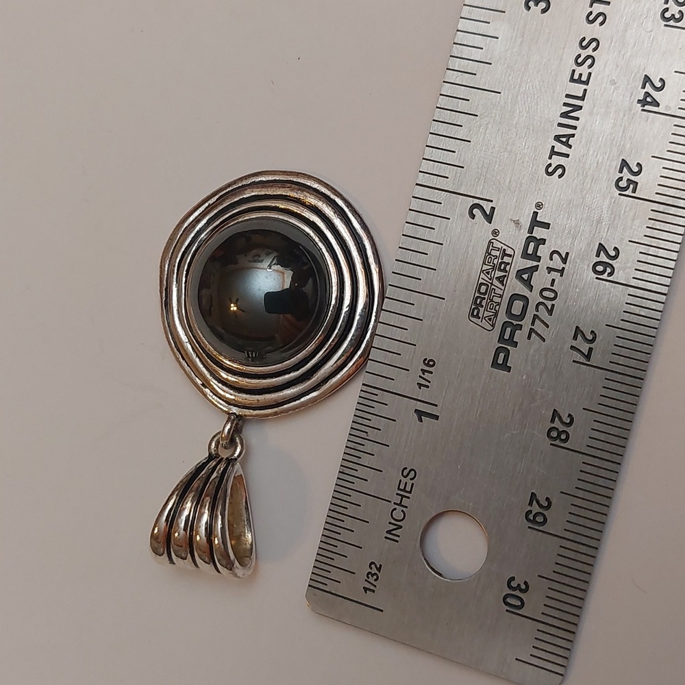 Premier Designs Eclipse Faux Hematite Cabochon Antiqued Silver Plated Pendant - Picture 4 of 5